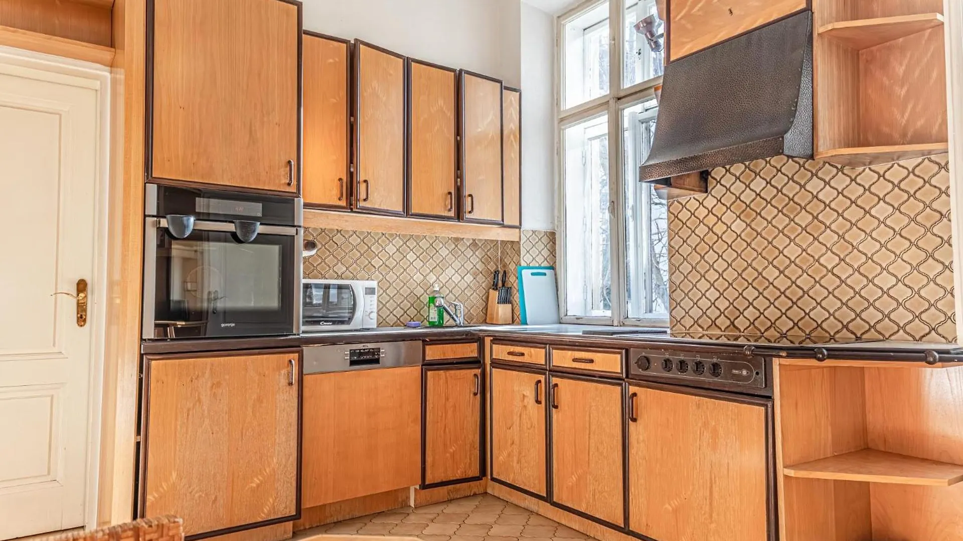 Very Central 4Br Shared Apt Ideal For Longstays, For 10P Vídeň Apartmán