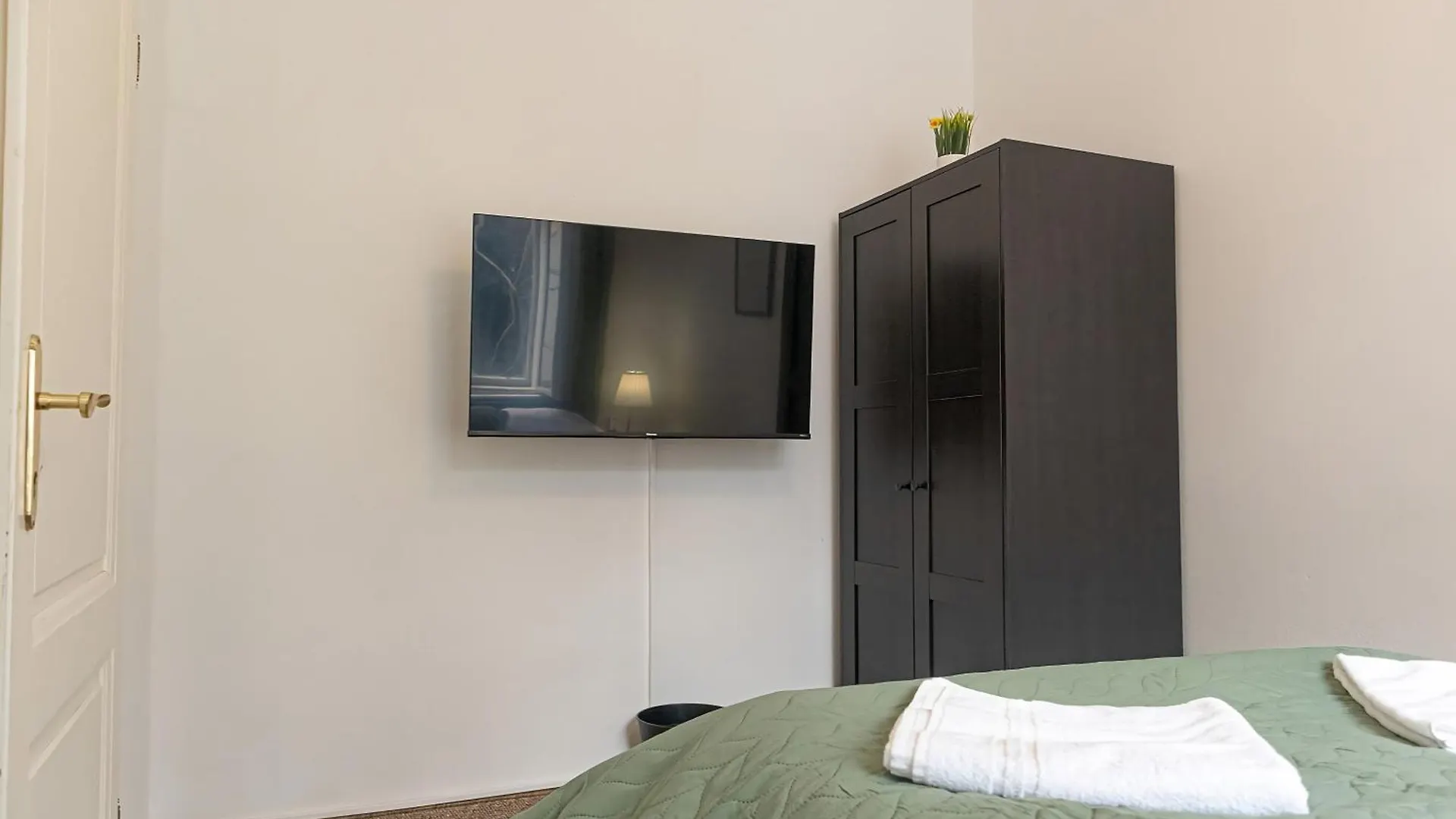 Very Central 4Br Shared Apt Ideal For Longstays, For 10P Vídeň