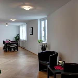 Gasser - Karlskirche Apartment