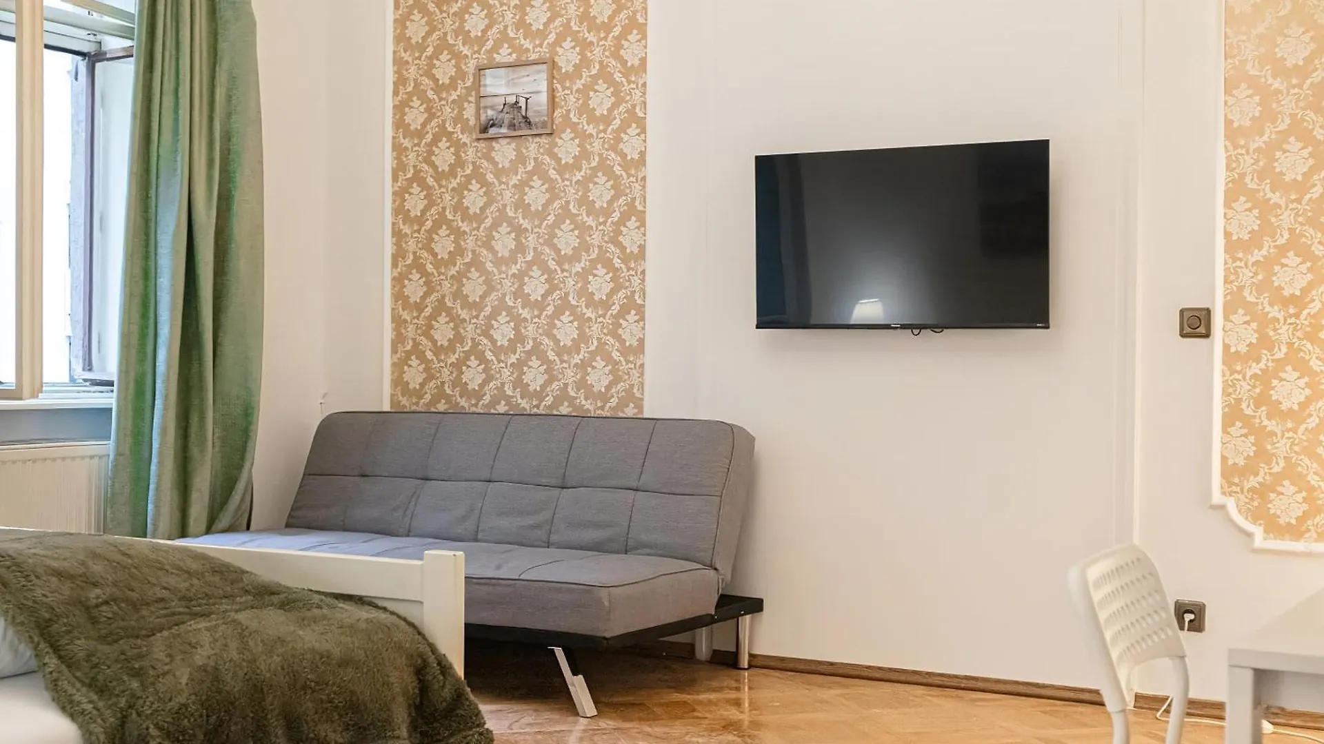 Very Central 4Br Shared Apt Ideal For Longstays, For 10P Vienna Apartment