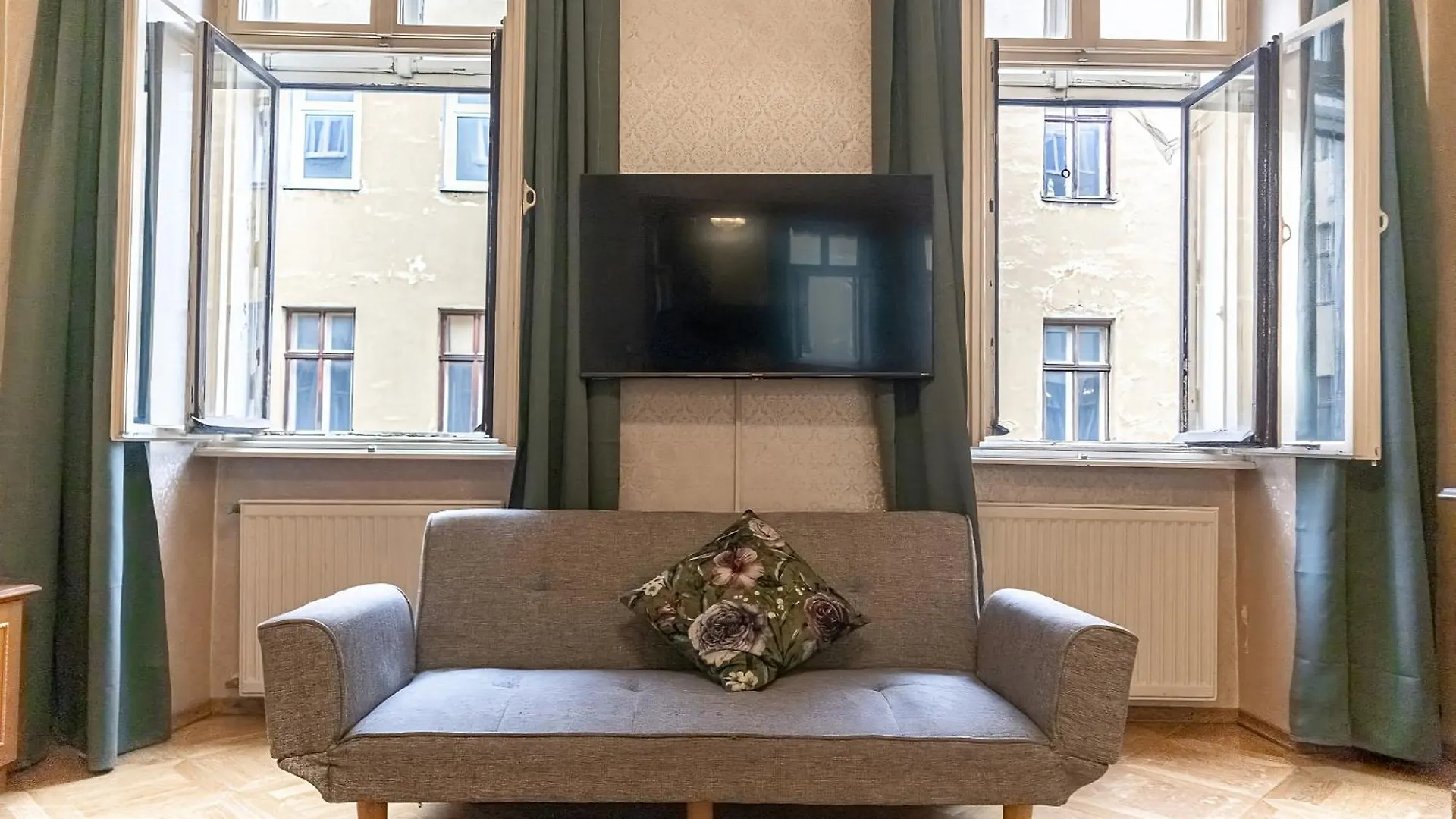 Very Central 4Br Shared Apt Ideal For Longstays, For 10P Vienna Austria